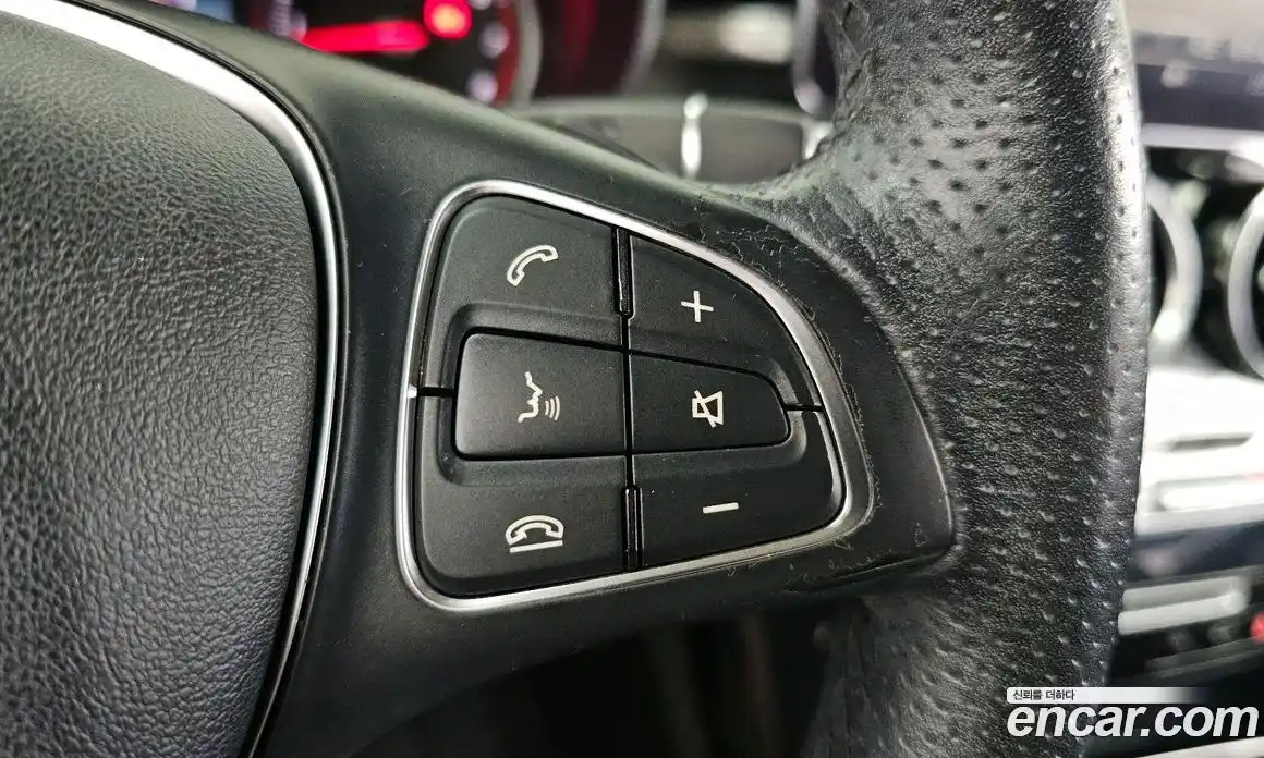 Mercedes-Benz C-Class 2018 2.0 гидро, фото 25 Mercedes-Benz C-Class 2018 2.0 гидро, фото 25