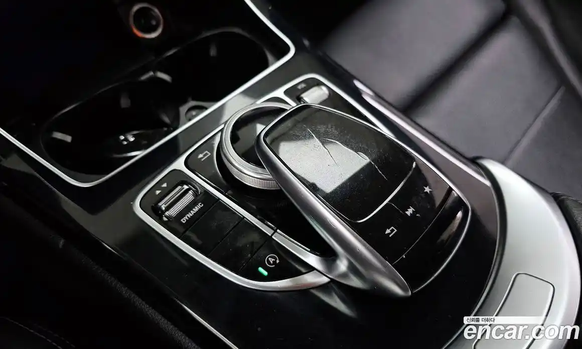 Mercedes-Benz C-Class 2018 2.0 гидро, фото 34 Mercedes-Benz C-Class 2018 2.0 гидро, фото 34