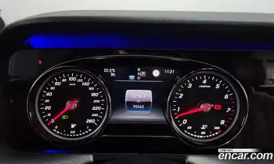 Mercedes-Benz E-Class 2019 2.0 автомат (гидро), миниатюра 11
