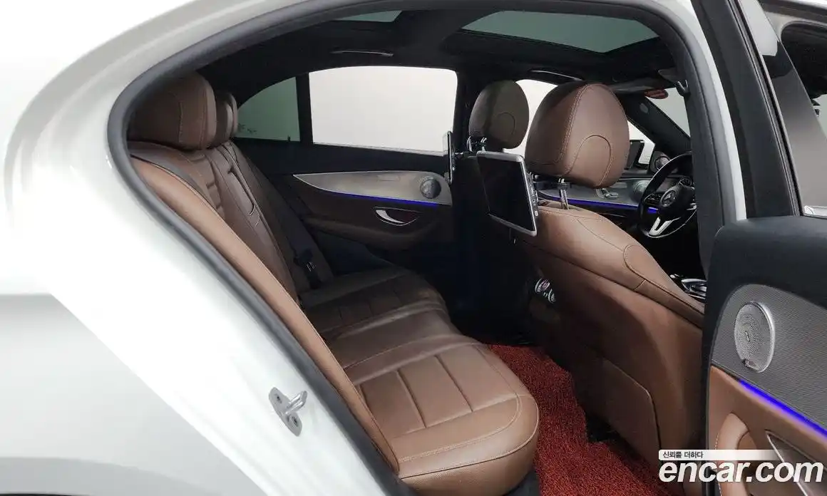 Mercedes-Benz E-Class 2019 2.0 автомат (гидро), фото 17