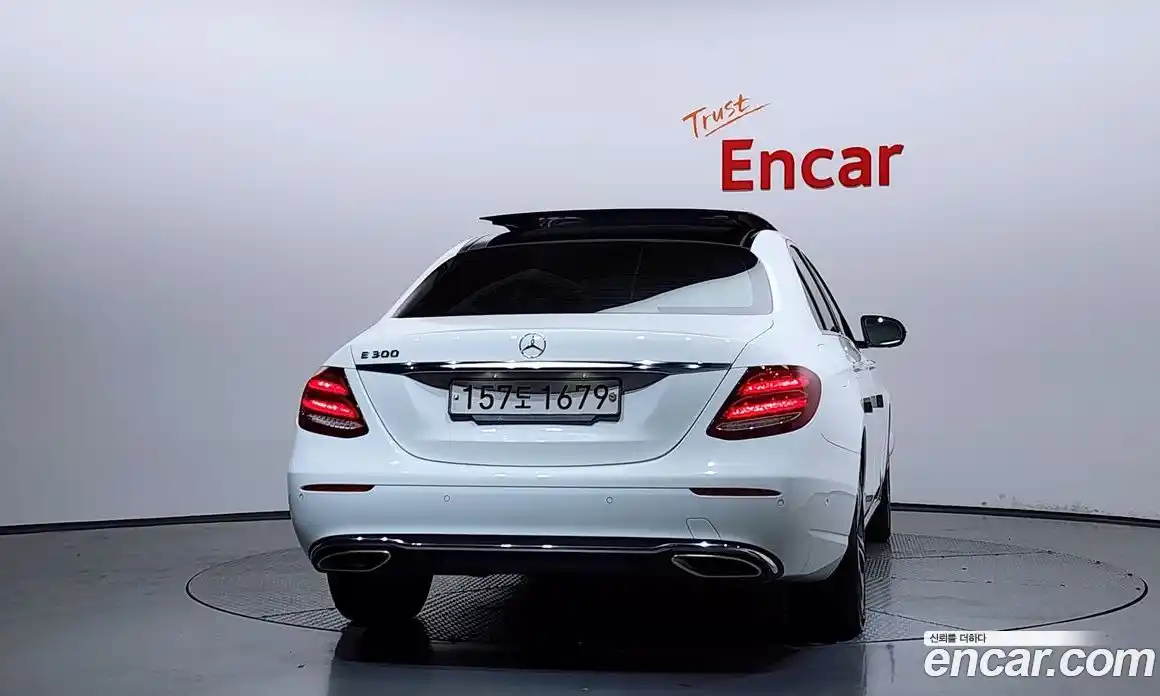 Mercedes-Benz E-Class 2019 2.0 автомат (гидро), фото 4