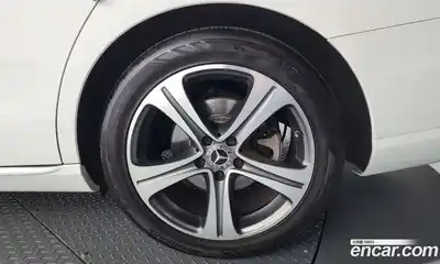 Mercedes-Benz E-Class 2019 2.0 автомат (гидро), миниатюра 7