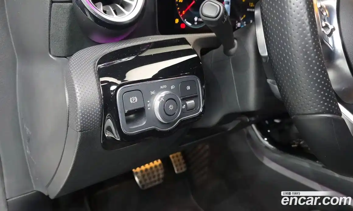 Mercedes-Benz A-Class 2021 2.0 гидро, фото 22