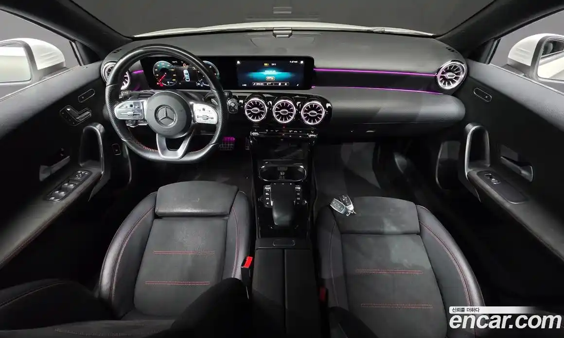 Mercedes-Benz A-Class 2021 2.0 гидро, фото 9