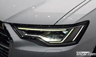 Audi A6 2022 2.0 автомат (гидро), миниатюра 8