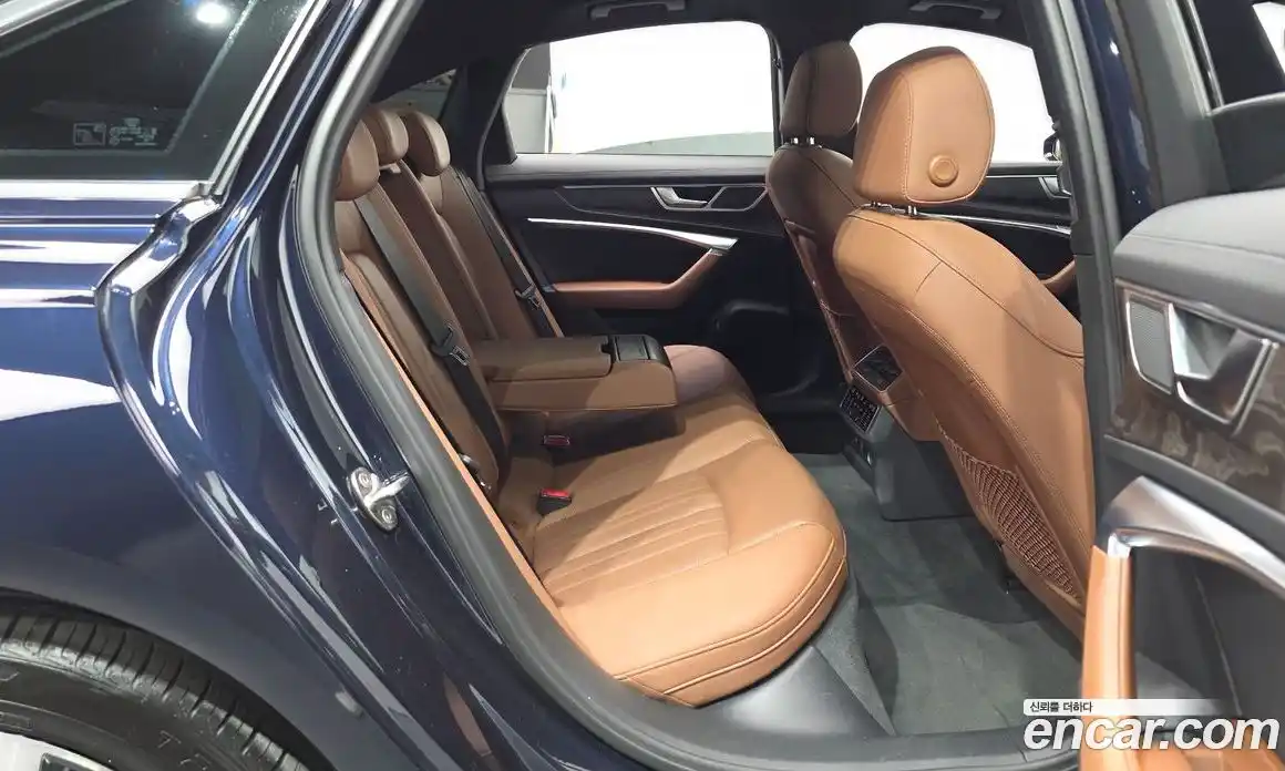 Audi A6 2021 2.0 автомат (гидро), фото 17