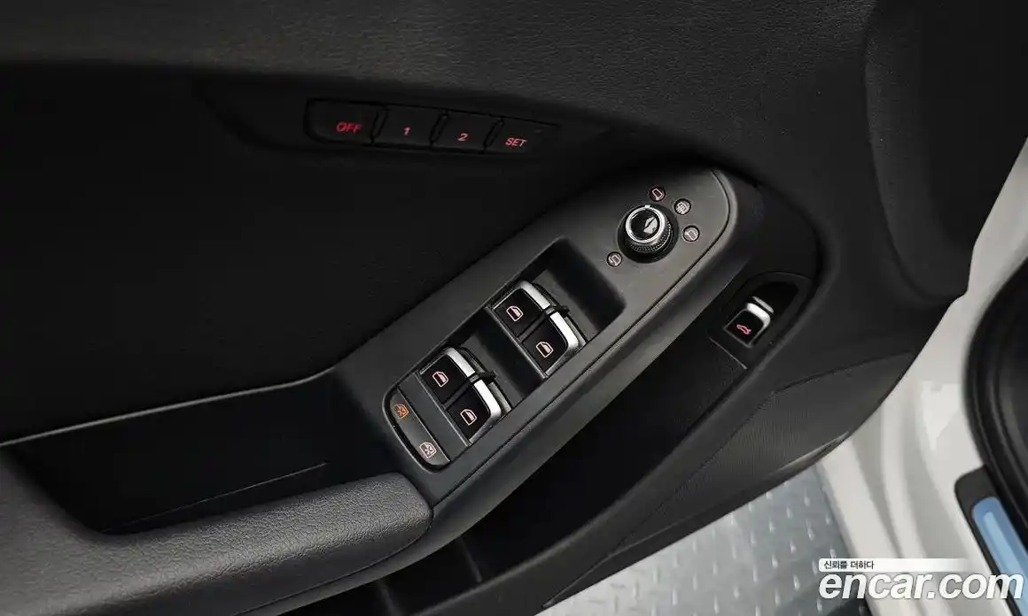 Audi A4 2015 2.0 автомат (гидро), фото 16