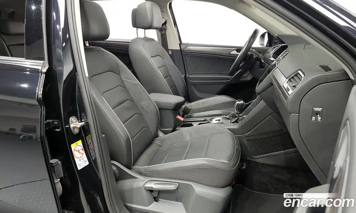Volkswagen Tiguan 2023 2.0 автомат (гидро), фото 11