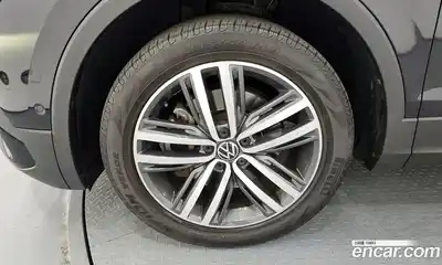 Volkswagen Tiguan 2023 2.0 автомат (гидро), миниатюра 5