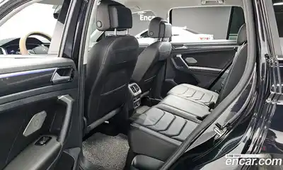 Volkswagen Tiguan 2023 2.0 автомат (гидро), миниатюра 11