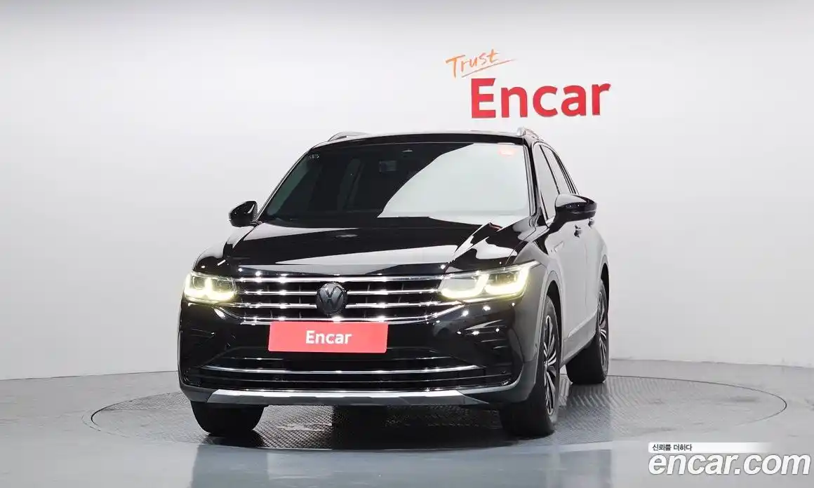 Volkswagen Tiguan 2023 2.0 автомат (гидро), фото 3