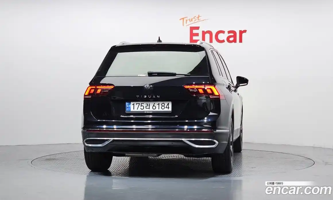 Volkswagen Tiguan 2023 2.0 автомат (гидро), фото 4