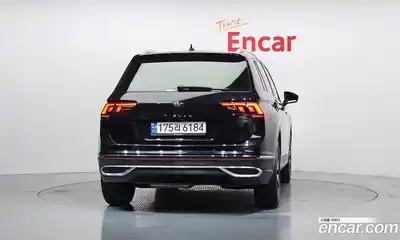 Volkswagen Tiguan 2023 2.0 автомат (гидро), миниатюра 4