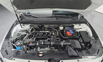 Honda Accord 2022 1.5 автомат (гидро), миниатюра 6