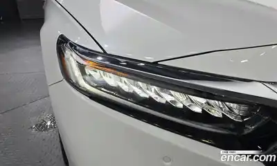 Honda Accord 2022 1.5 автомат (гидро), миниатюра 8