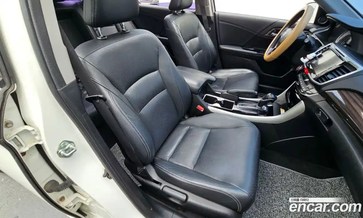 Honda Accord 2015 2.4 автомат (гидро), фото 18