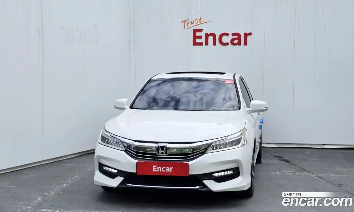 Honda Accord 2015 2.4 автомат (гидро), фото 3