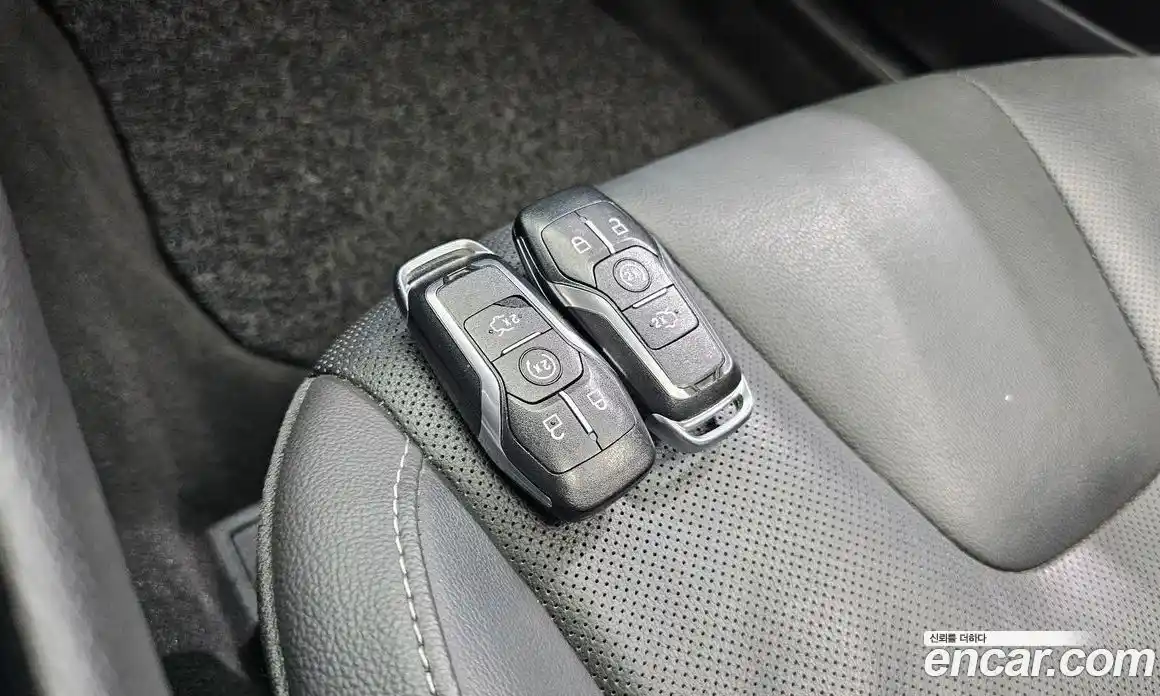 Ford Mondeo 2016 2.0 автомат (гидро), фото 18