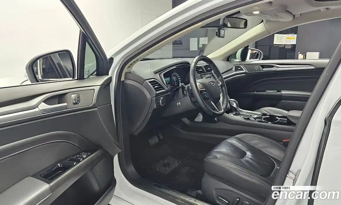 Ford Mondeo 2016 2.0 автомат (гидро), фото 10
