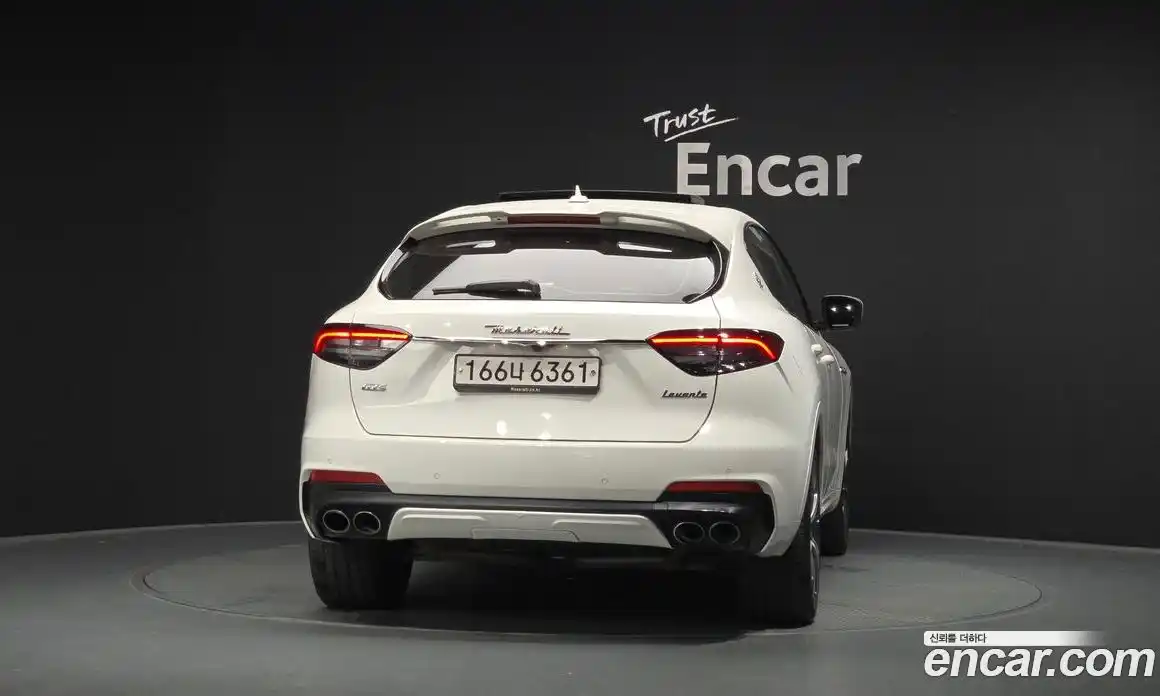 Maserati Levante 2020 3.8 автомат (гидро), фото 3 Maserati Levante 2020 3.8 автомат (гидро), фото 3