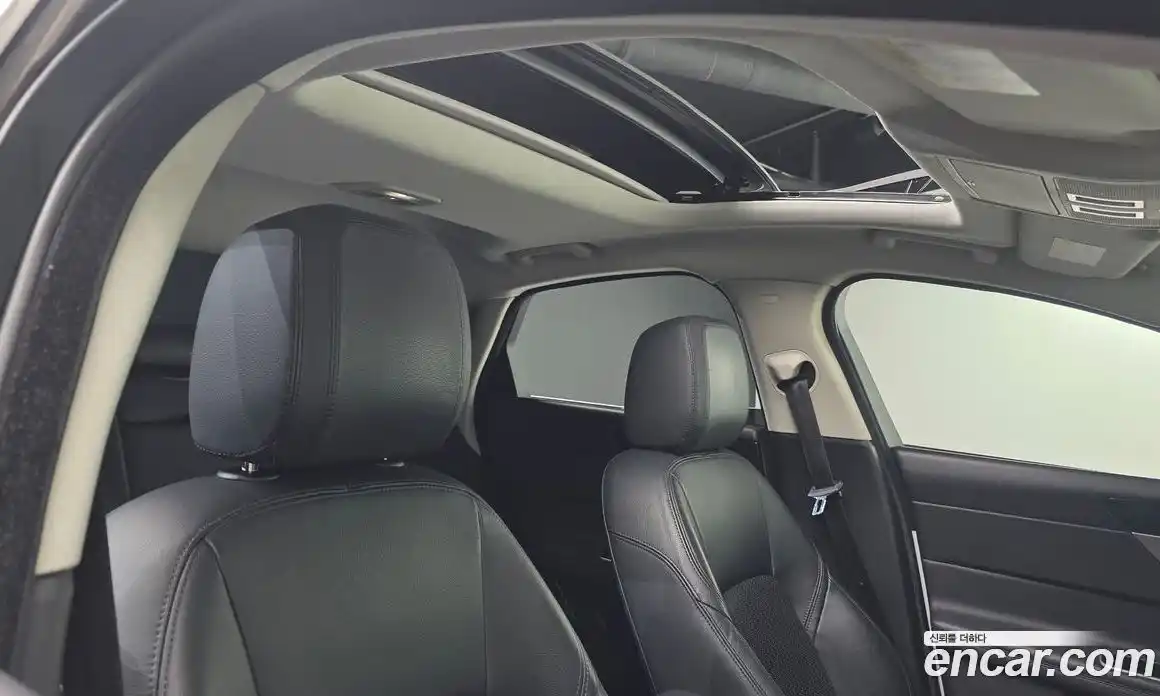 Jaguar XF 2016 2.0 автомат (гидро), фото 18 Jaguar XF 2016 2.0 автомат (гидро), фото 18
