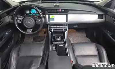 Jaguar XF 2016 2.0 автомат (гидро), миниатюра 7 Jaguar XF 2016 2.0 автомат (гидро), миниатюра 7