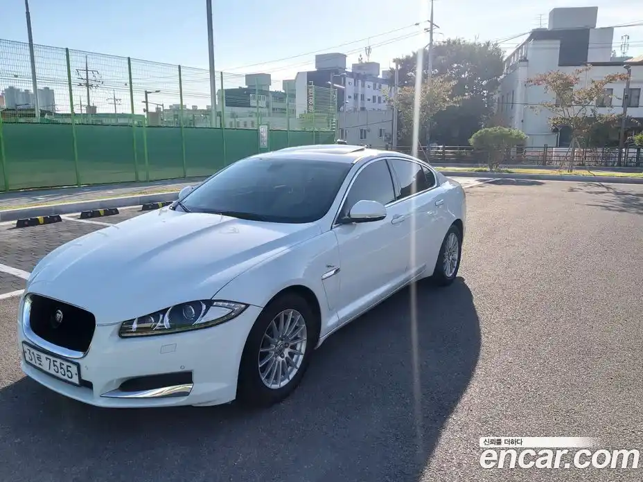 Jaguar XF 2013 2.0 автомат (гидро), фото 3 Jaguar XF 2013 2.0 автомат (гидро), фото 3