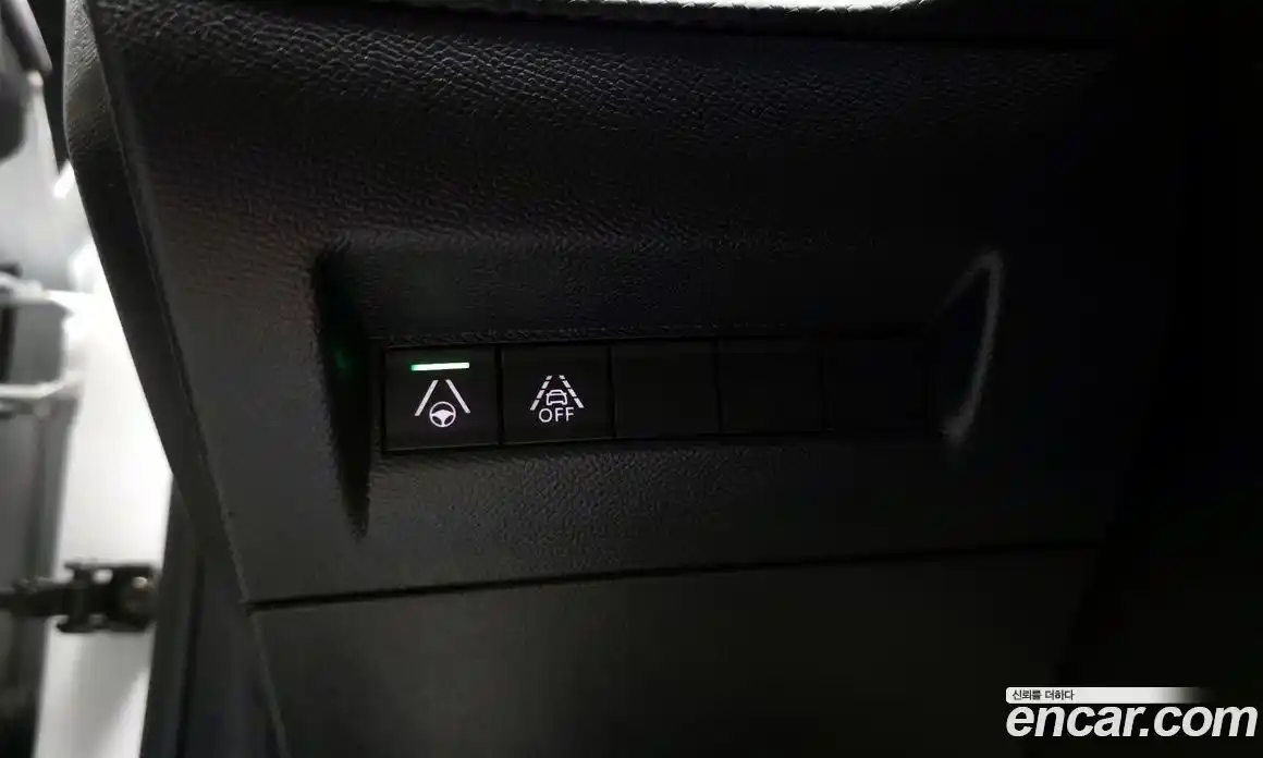 Peugeot 208 2021 0.1 автомат (гидро), фото 23