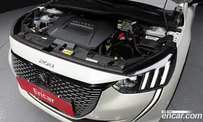 Peugeot 208 2021 0.1 автомат (гидро), миниатюра 6
