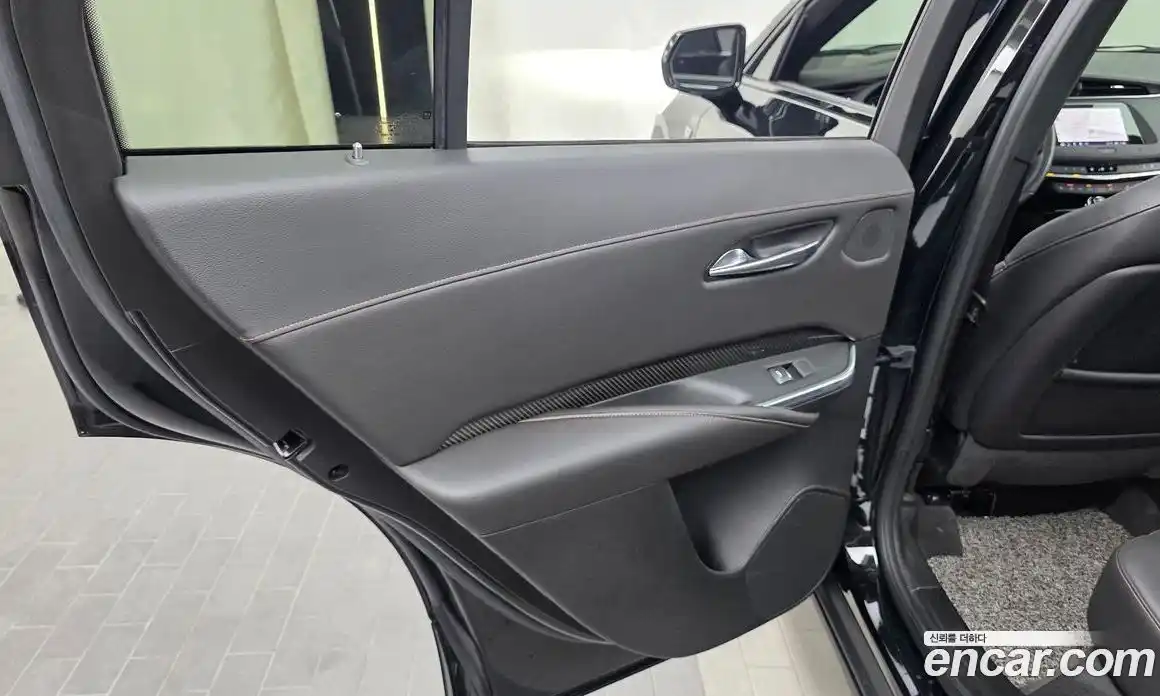 Cadillac XT4 2021 2.0 автомат (гидро), фото 15 Cadillac XT4 2021 2.0 автомат (гидро), фото 15