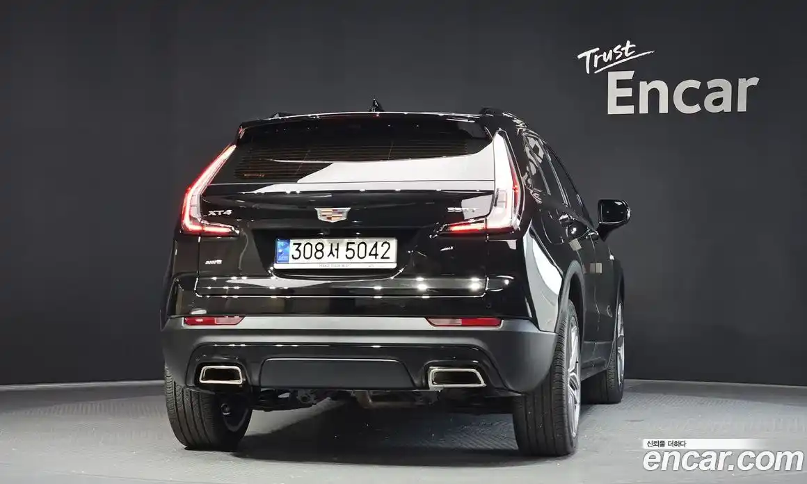 Cadillac XT4 2021 2.0 автомат (гидро), фото 4 Cadillac XT4 2021 2.0 автомат (гидро), фото 4