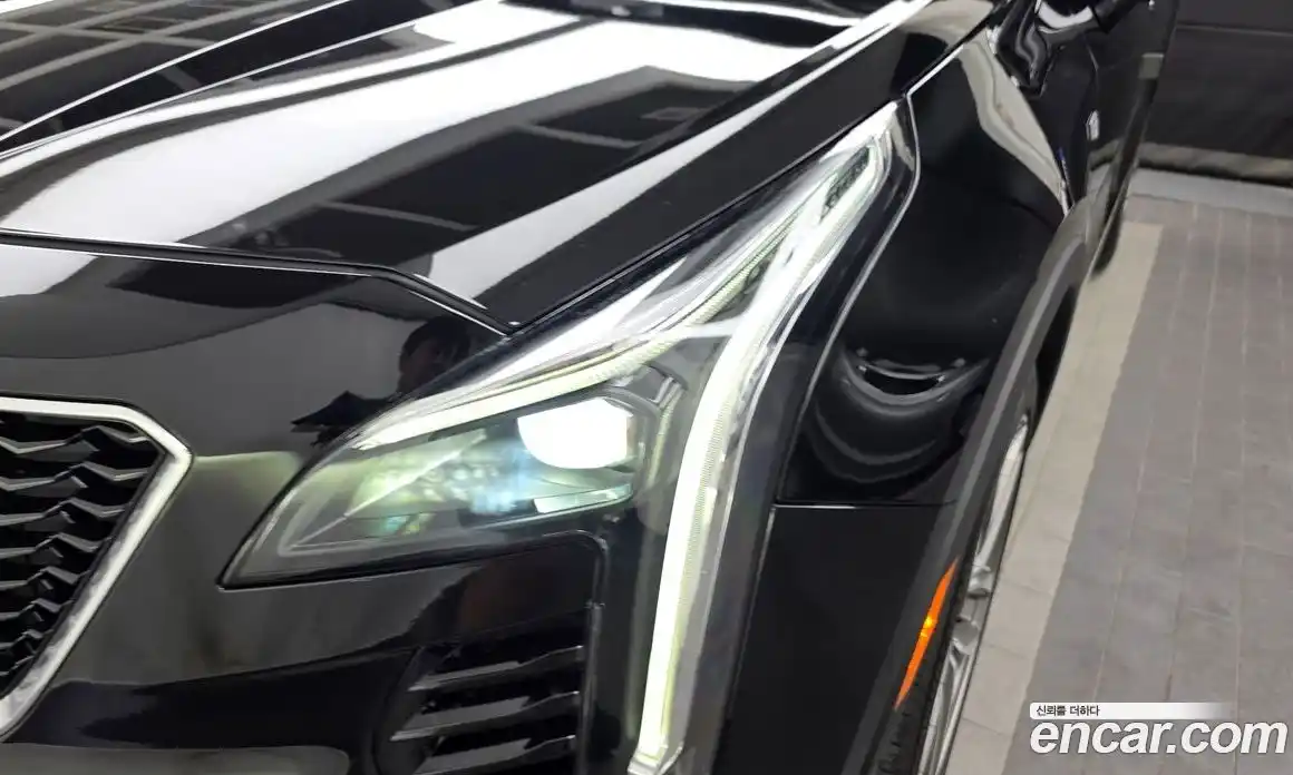 Cadillac XT4 2021 2.0 автомат (гидро), фото 8 Cadillac XT4 2021 2.0 автомат (гидро), фото 8