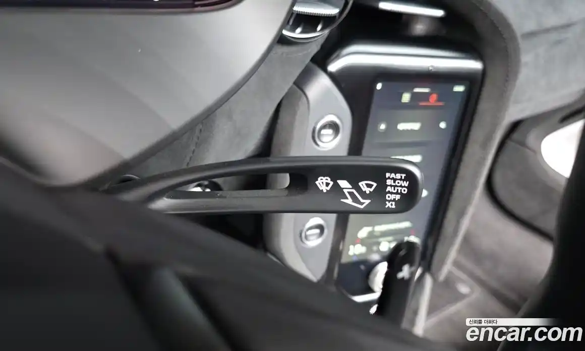 McLaren 750S 2024 4.0 автомат (гидро), фото 28 McLaren 750S 2024 4.0 автомат (гидро), фото 28