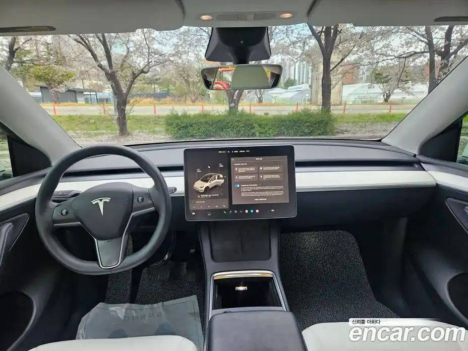Tesla Model Y 2022 0.2 автомат (гидро), фото 10 Tesla Model Y 2022 0.2 автомат (гидро), фото 10