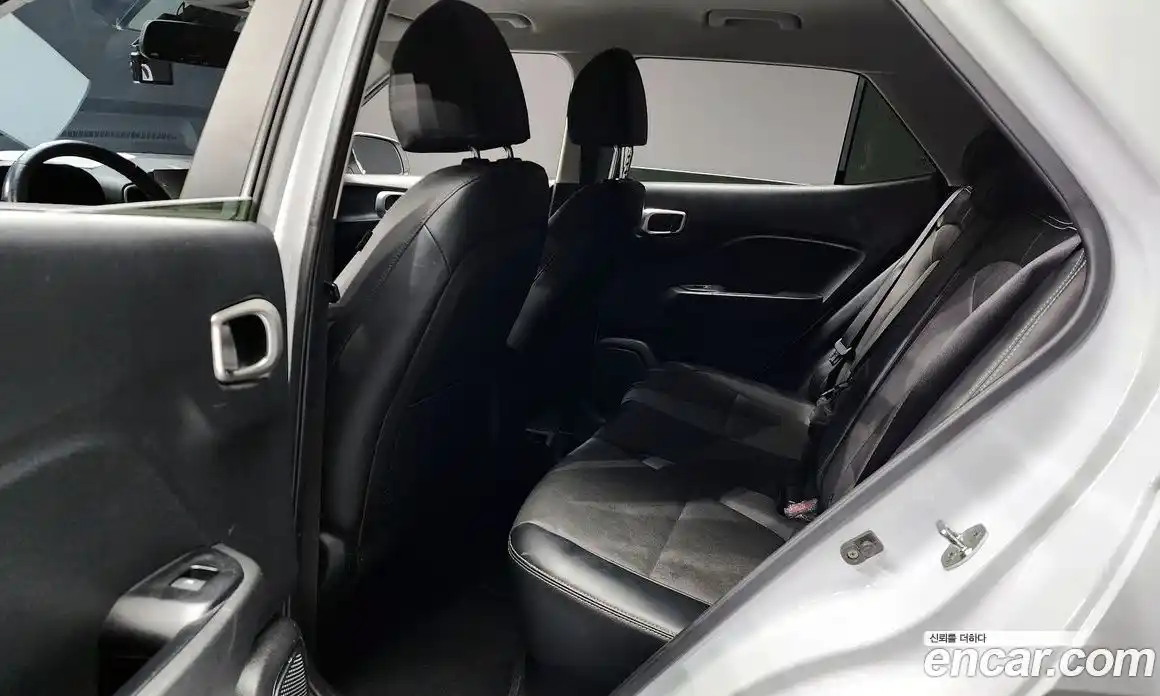 Hyundai Venue 2020 1.6 автомат (гидро), фото 13
