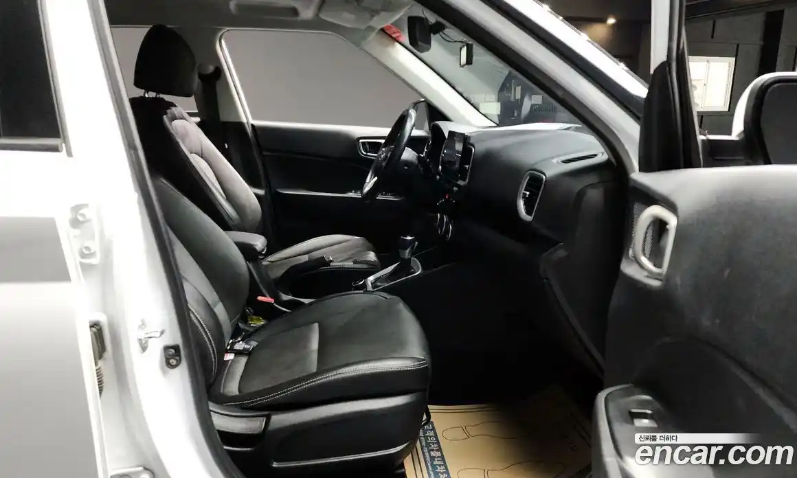 Hyundai Venue 2020 1.6 автомат (гидро), фото 10