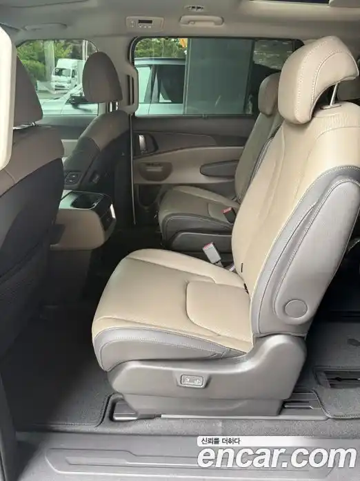 Kia Carnival 2026 1.6 автомат (гидро), фото 7