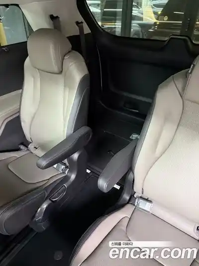 Kia Carnival 2026 1.6 автомат (гидро), миниатюра 10