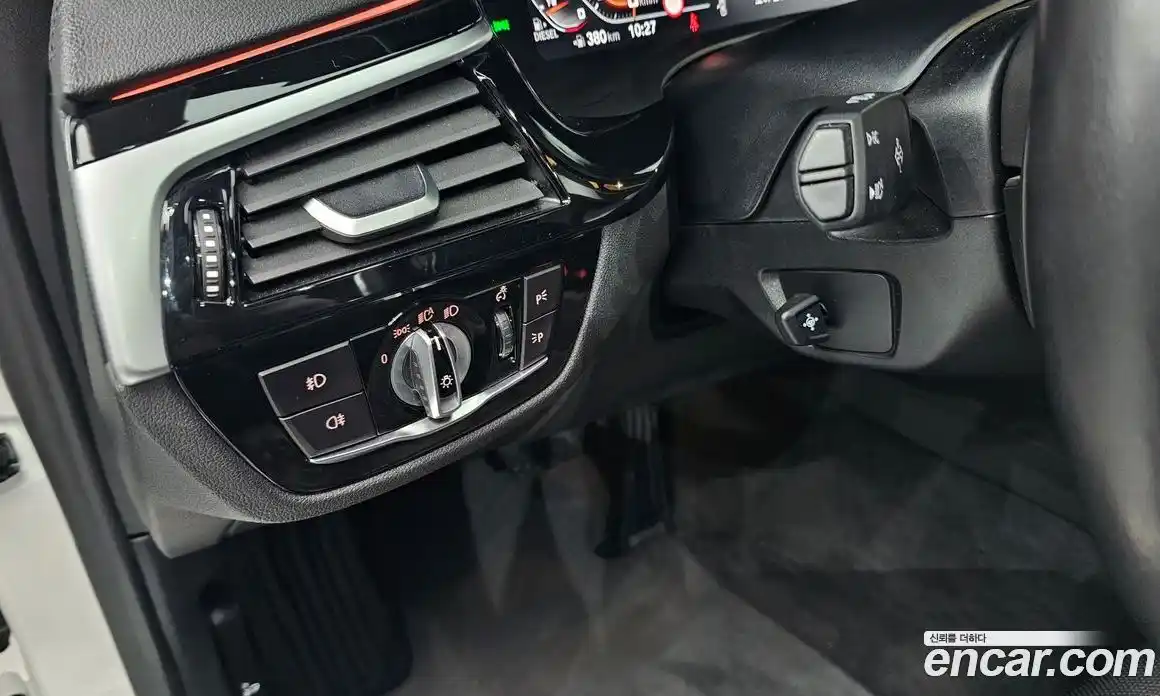 BMW 5 серия 2019 2.0 автомат (гидро), фото 19