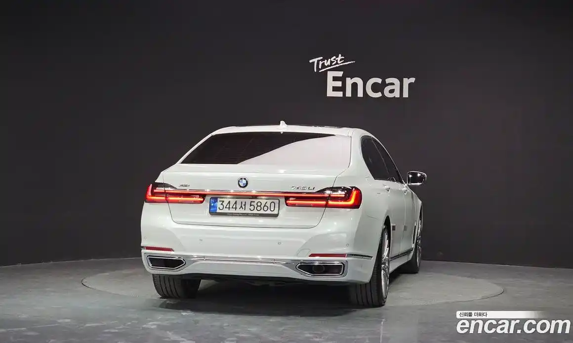 BMW 7 серия 2021 3.0 автомат (гидро), фото 3