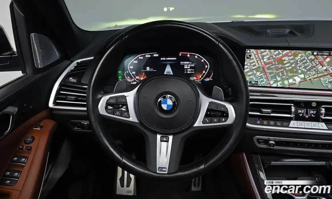 BMW X5 2023 4.4 автомат (гидро), фото 18