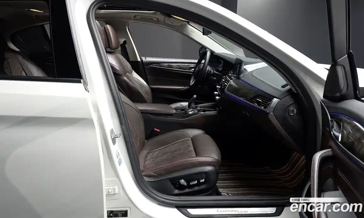 BMW 5 серия 2018 3.0 автомат (гидро), фото 17