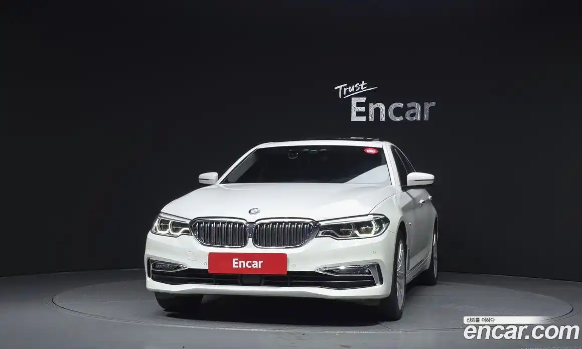 BMW 5 серия 2018 3.0 автомат (гидро), фото 3