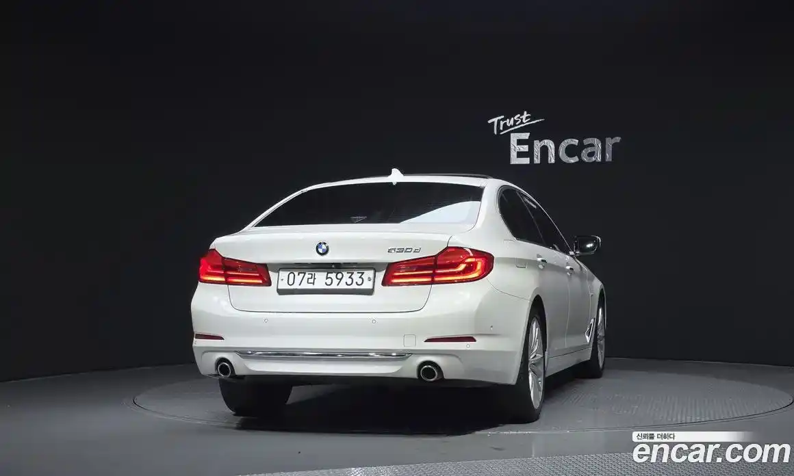 BMW 5 серия 2018 3.0 автомат (гидро), фото 4