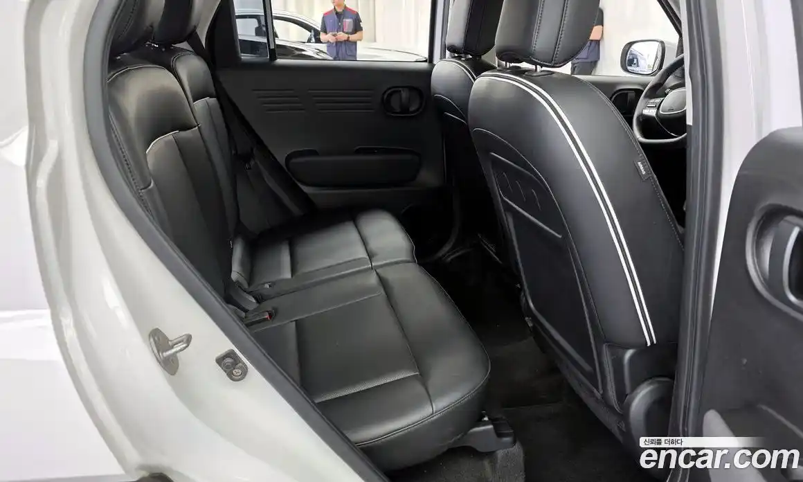 Hyundai Casper 2022 1.0 автомат (гидро), фото 17