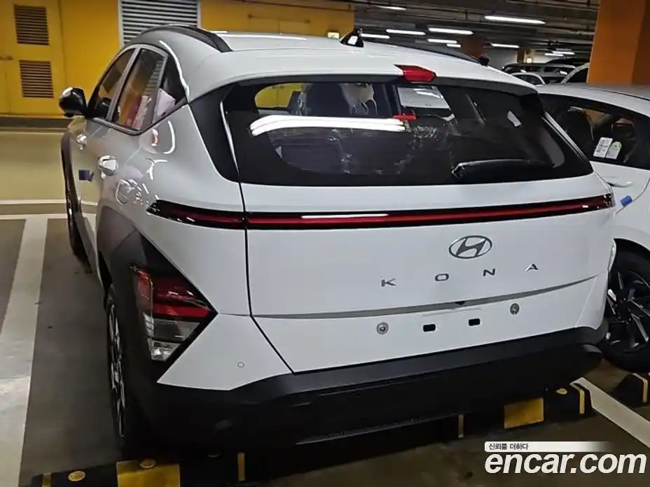 Hyundai Kona 2026 1.6 автомат (гидро), фото 4