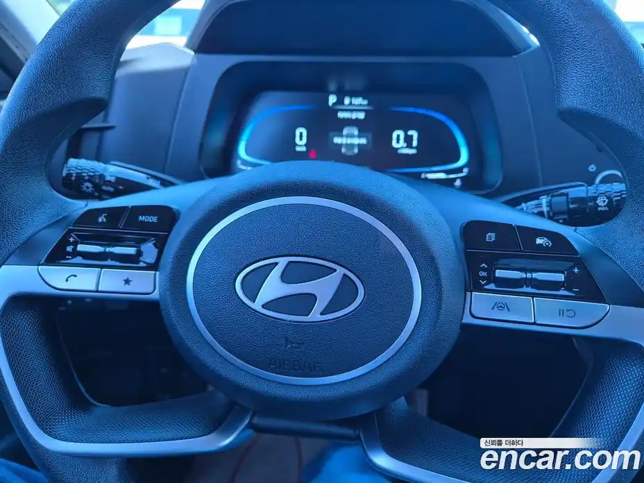 Hyundai Avante 2023 1.6 автомат (гидро), фото 13