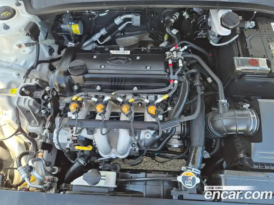 Hyundai Avante 2023 1.6 автомат (гидро), фото 19