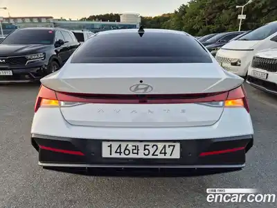 Hyundai Avante 2023 1.6 автомат (гидро), миниатюра 4