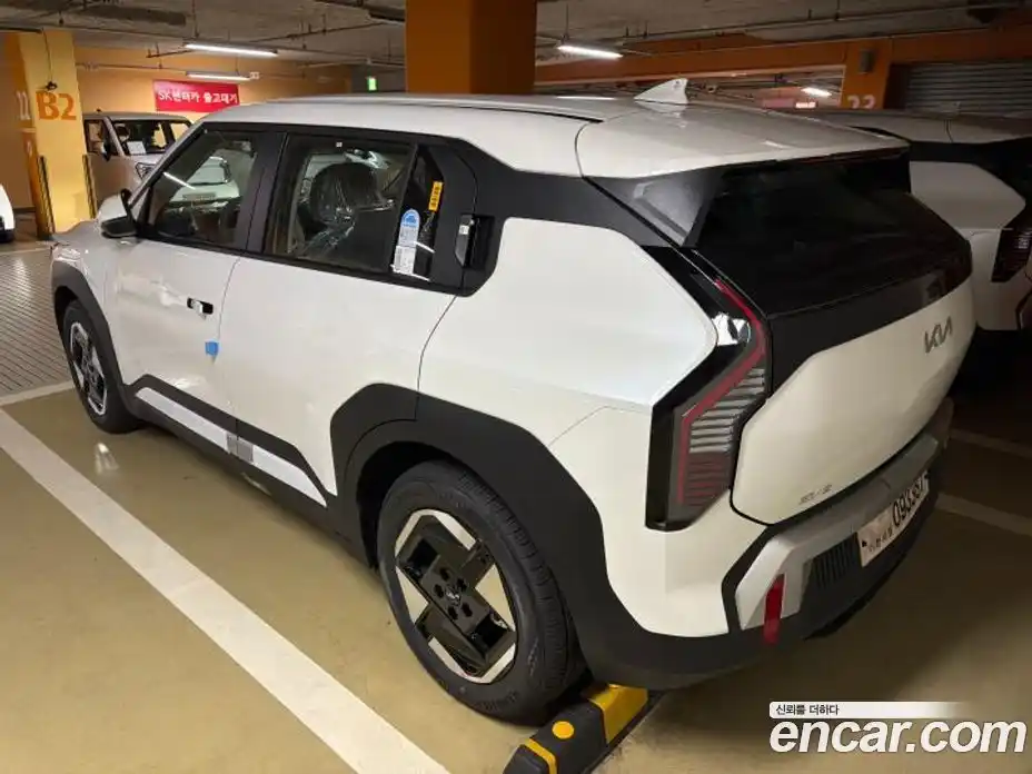 Kia EV3 2026 0.1 автомат (гидро), фото 4